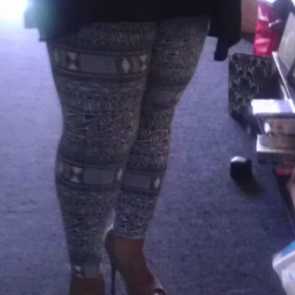 ❌❌SOLD❌❌ - Picture 2 of 3