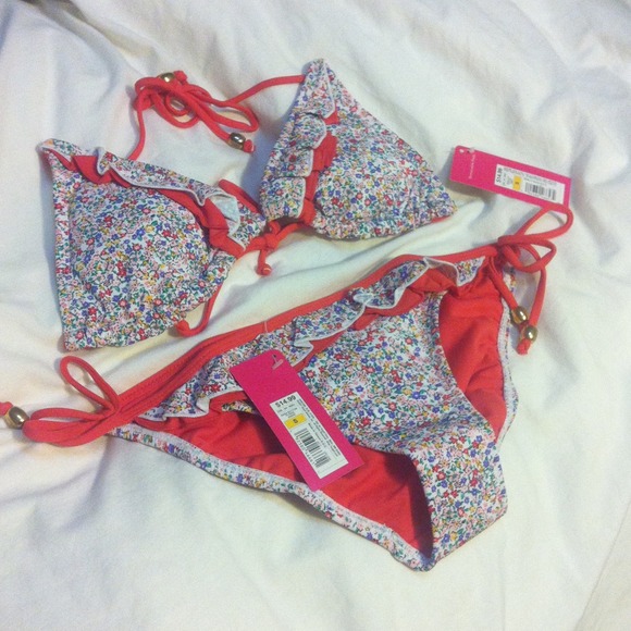 NWT floral 💐 2 piece bikini ~ Small