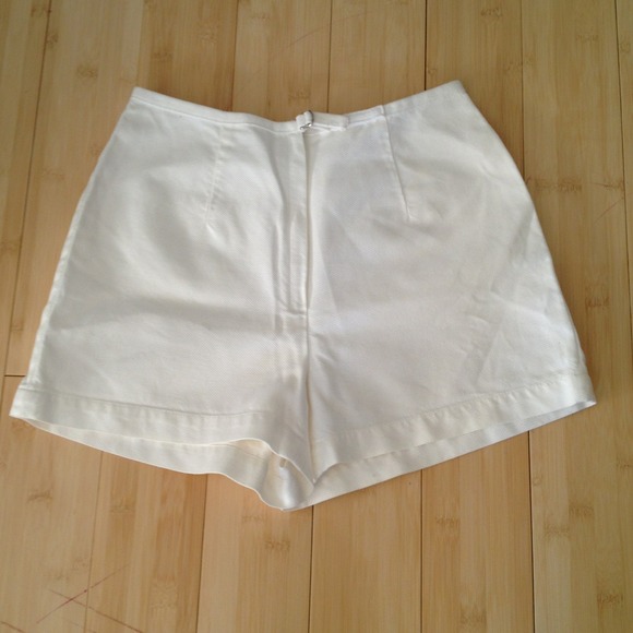 **SOLD** White shorts