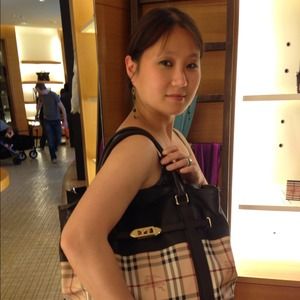 🌟Burberry Haymarket bag🌟 sharing