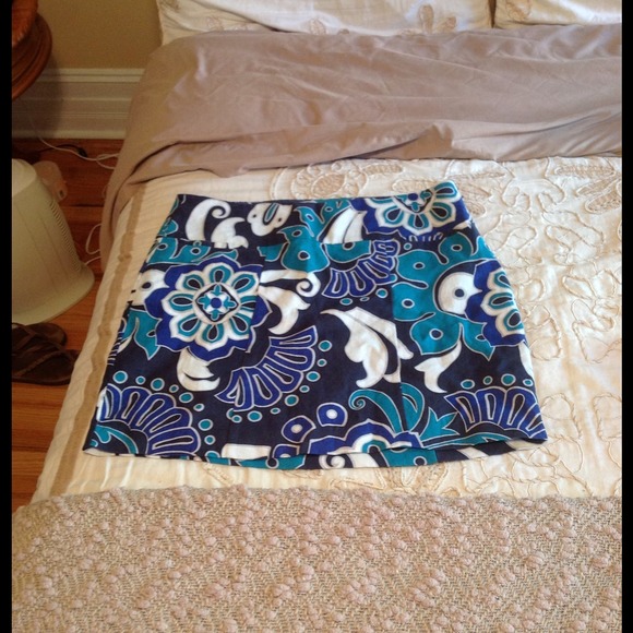 REDUCED Banana Republic linen skirt with pockets