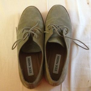 Gray shoes Steve Madden  7.5 or 8