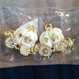 Princess Carriage Charm