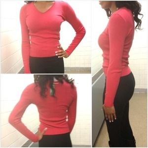 NWT United Colors of Benetton Vneck Sweater MSRP44