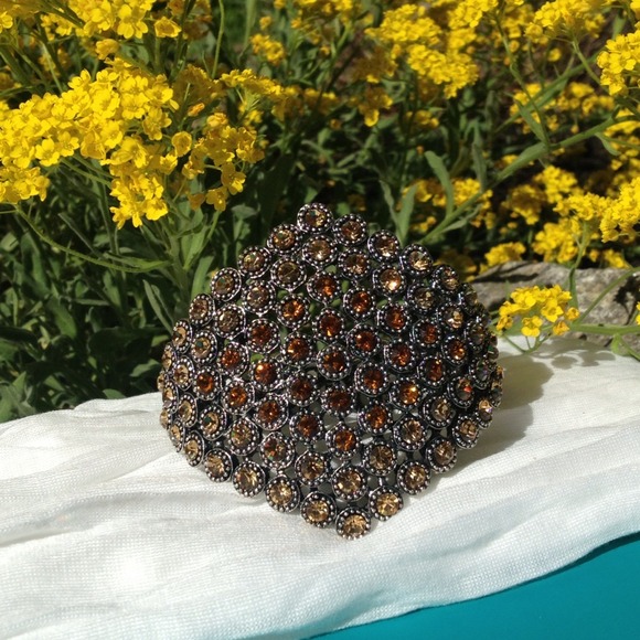 Hinged Dazzling Bracelet