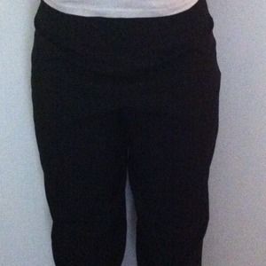Back zip black pants