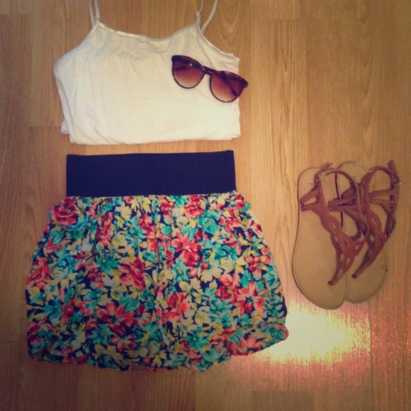 Floral High Waisted Skirt 🌼🌸🌺