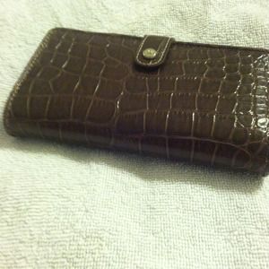 Holding... Liz Claiborne Alligator Wallet NWT
