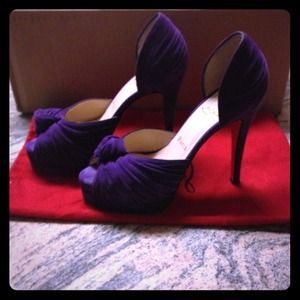 Christian Louboutin purple  suede dorse pump.
