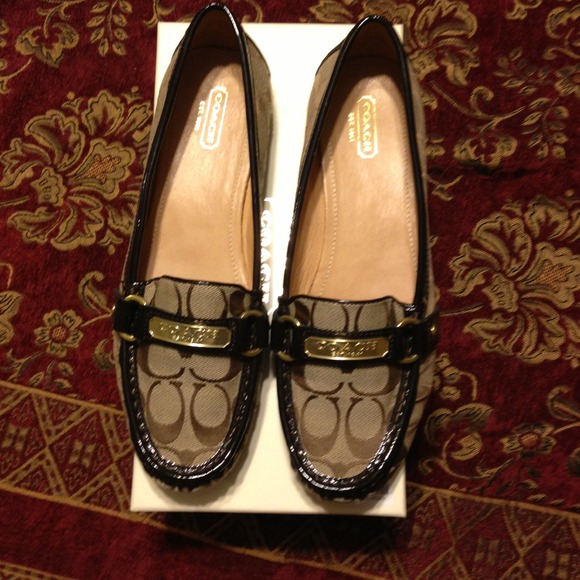 RESERVED.  Coach shoes   Felisha Sig C Khaki 9.5
