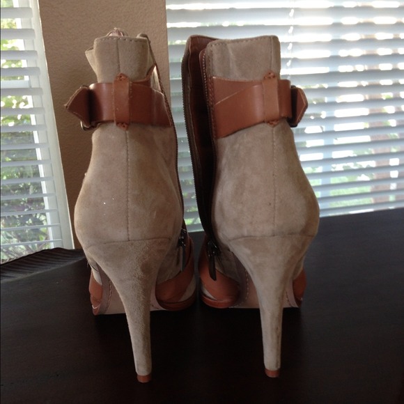 SOLD!!!! REDUCED!!! Sam Edelman booties - Picture 2 of 3