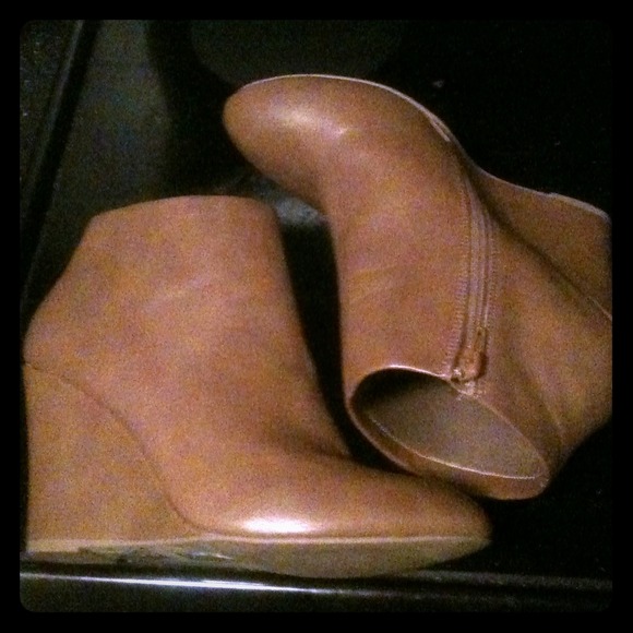 **SOLD***Forever 21 Ankle booties