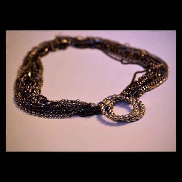 Express stylish necklace