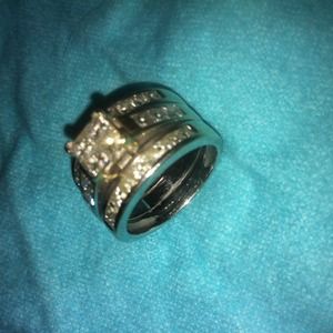 Three piece wedding set