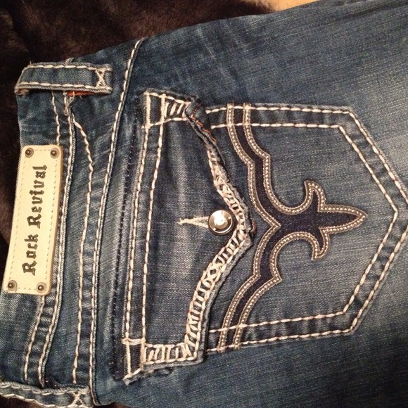 SOLD!!!👖