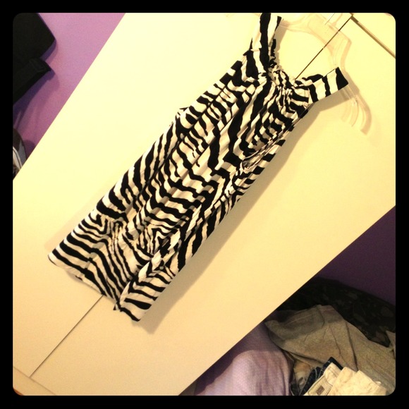 ⛔Express zebra dress⛔