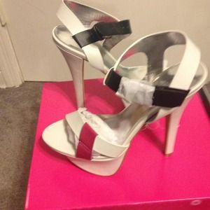 Brand new never worn white black &fuchsia sandals