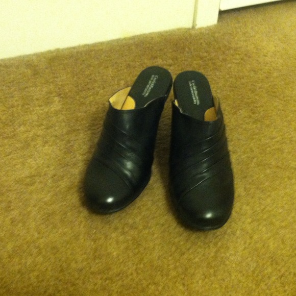 Shoe