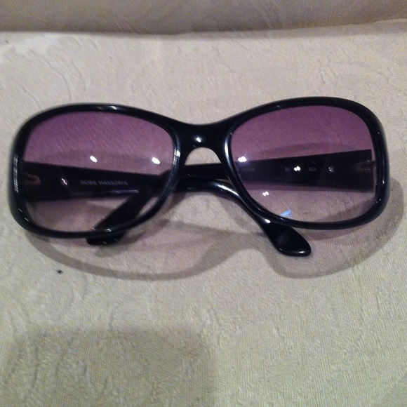 📛SOLD📛BCBG  sunglasses