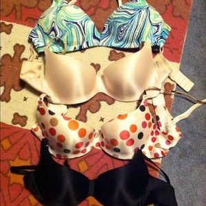 ❌Sold Victoria's Secret bras bundle of 4
