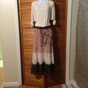 🌺NWT, Boutique peasant  style maxi skirt
