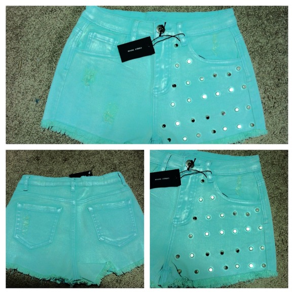 ✨SOLD✨ Mint Studded Shorts - Picture 1 of 2