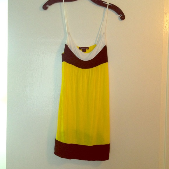 ~SOLD in bundle~ Color blocking top