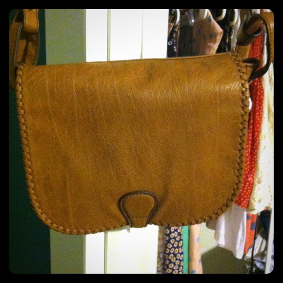 American Eagle small brown purse.