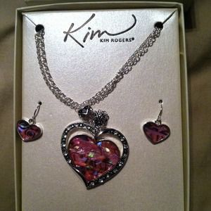 Bundle for @bgarcia necklace set and 2 rings