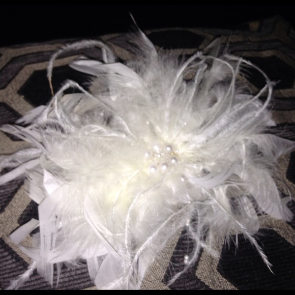 Wedding/bridal hair clip