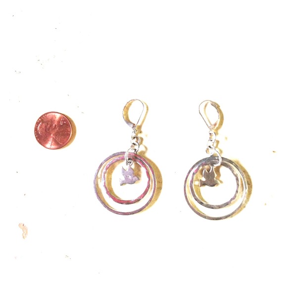 ⭐️sold⭐️Bird circle earrings