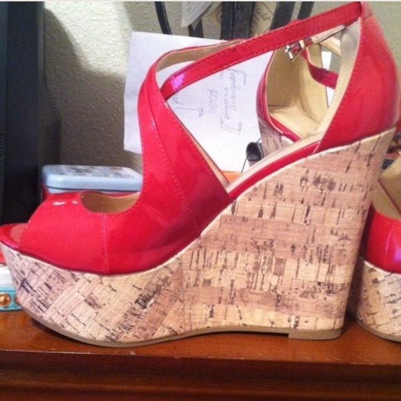 Red wedges - Picture 2 of 3
