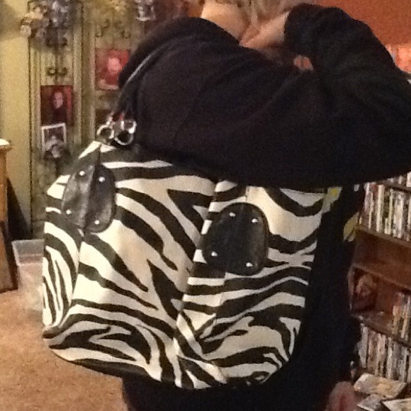 Zebra purse