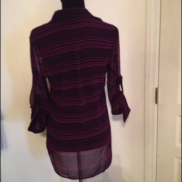 🔴SOLD🔴Sheer top by Moda international - Picture 3 of 3