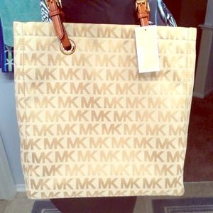 Beautiful golden tan MK tote!