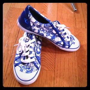 Super cute authentic Coach canvas sneakers!!