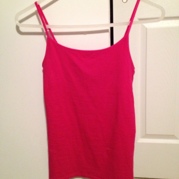 🌸Pretty pink tank, built in bra.🌸 - Picture 2 of 2