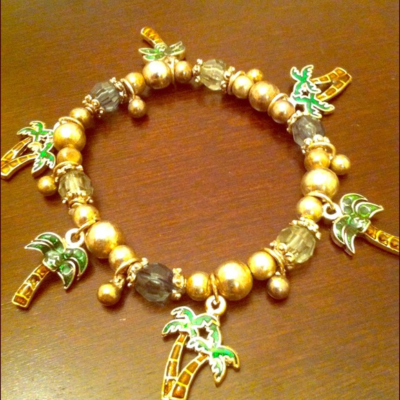 🌴Silver bracelet with Palm Tree charms🌴
