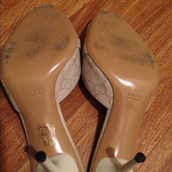 -BUNDLED TRADE-100% Authentic Gucci slide ons - Picture 4 of 4