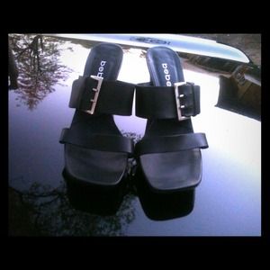 Black bebe heels