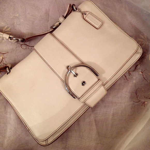 Vintage Coach Leather Handbag - Picture 2 of 4