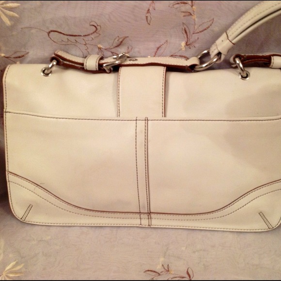 Vintage Coach Leather Handbag - Picture 4 of 4