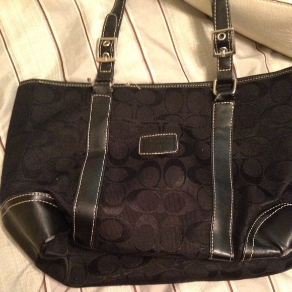 Coach purse and wallet