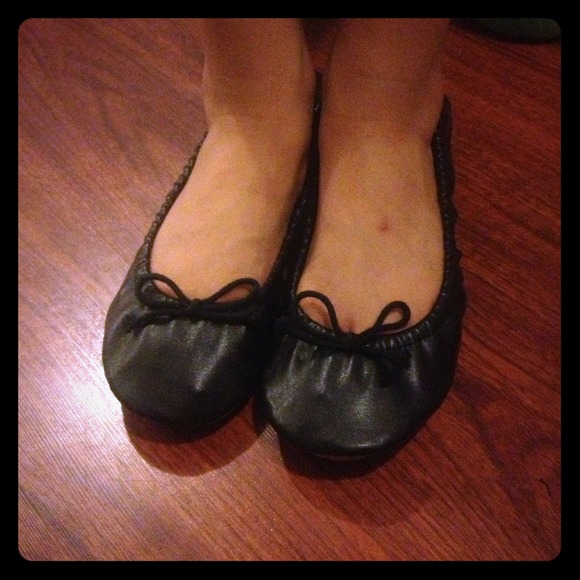 Black foldable ballet flats