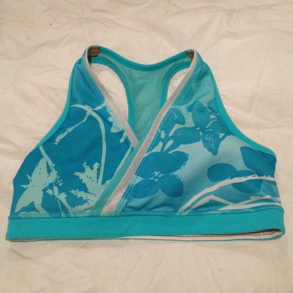 lululemon athletica sports bra