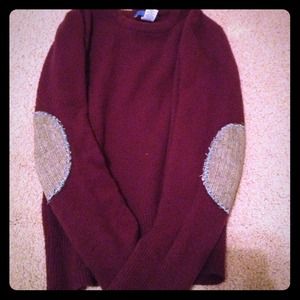Cute elbow patched sweater