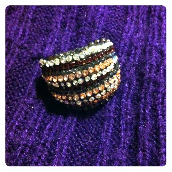 Jewelry - 🚫SOLD🚫Cute and colorful adjustable ring!