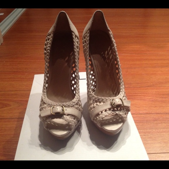 Aldo pumps - Picture 2 of 4