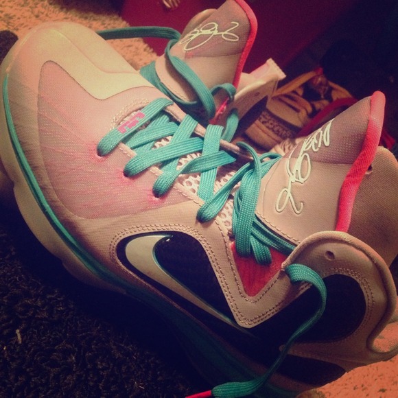 Soul Beach Lebrons HARD TO FIND😎