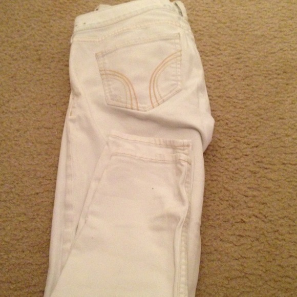 Cute Hollister white skinny jeans